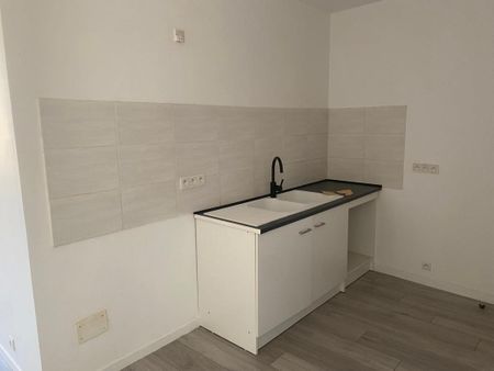 Location Appartement 4 pièces 71m² ST AMBROIX 30500 - Photo 5