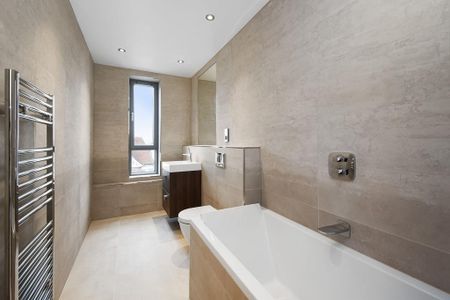 2 bedroom flat to rent - Photo 4