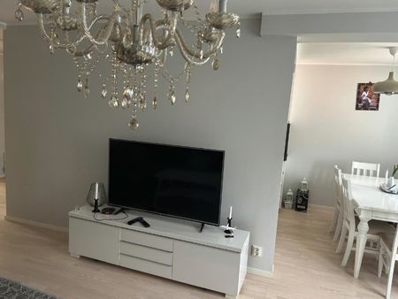 Upplands Väsby - 3rok - tillsv - 15.525kr/mån - Photo 2