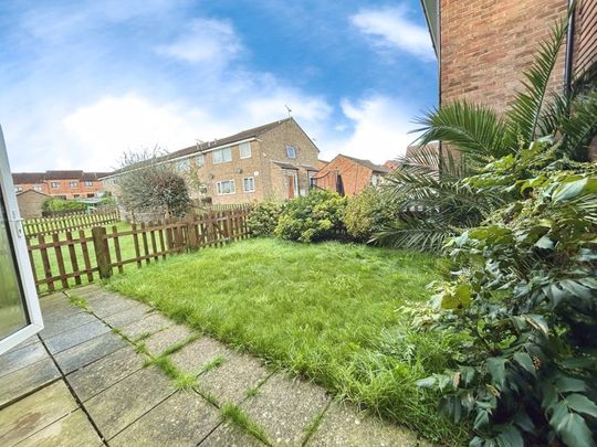 Aspen Gardens, Parkstone - Photo 1