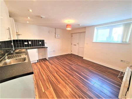 1 bedroom apartment to rent - Photo 4