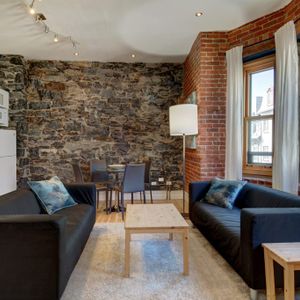 Colombier 3 ½ Entièrement Meublé à Louer Vieux-Québec Août 2026 - Photo 3