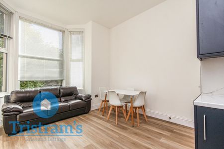 2 bed Apartment for Rent - Photo 2