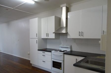 3 Bedroom unit - East Innisfail - Photo 5