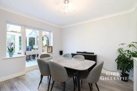 3 bedroom semi-detached house to rent - Photo 3