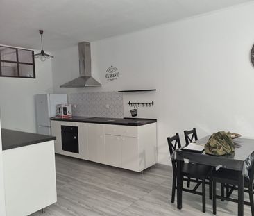 Appartement de Type 2 Meublé 50m² Climatisé avec Véranda FLASSANS S... - Photo 1