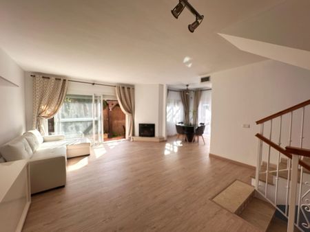 Nueva Andalucía, Nueva Andalucía, Málaga - Photo 4