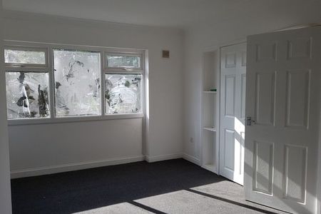 Rockingham Way, Rotherham, S61 4HZ - Photo 3