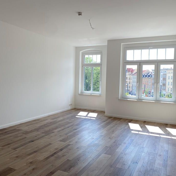 Großzügige & Helle 4 Zimmerwohnung mit Blick auf das Steintor - Photo 1