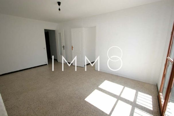 Location Appartement 4 pièces 81m² MARSEILLE 8ème - Photo 1