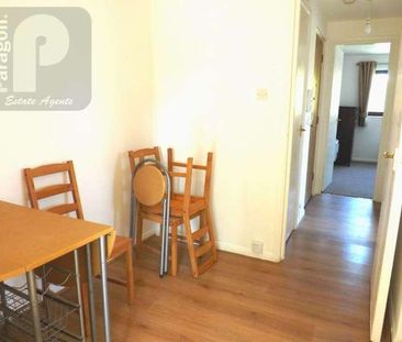 Fleming Walk Pasteur Close, Colindale, NW9 - Photo 3