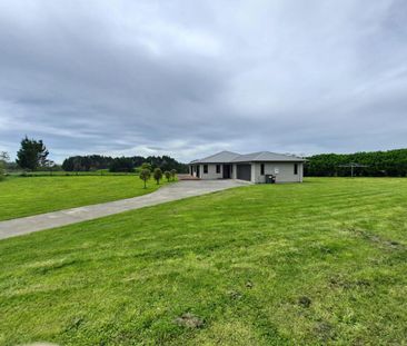 Spacious Rural Retreat - Perfect for Family Living - Photo 4