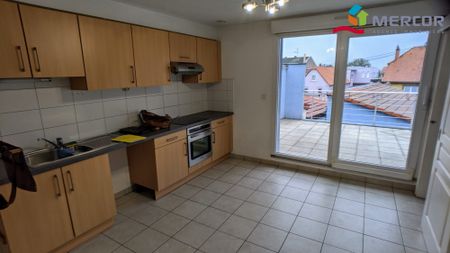 Location Appartement 4 pièces 104m² HOLTZHEIM 67810 - Photo 3