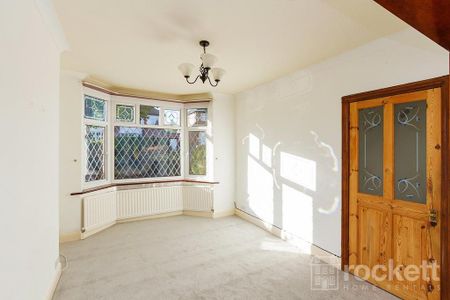 3 bedroom semi-detached house to rent - Photo 5