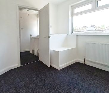 Fully Refurbished Modernised Semi-Detached House to Let in Manchester - Photo 5