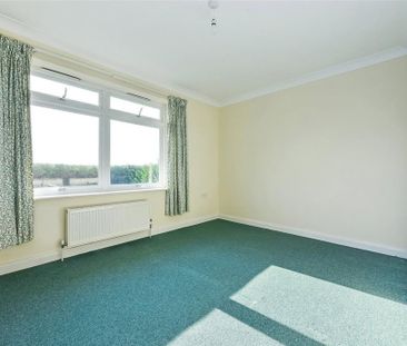 5 bedroom detached house to rent - Photo 4