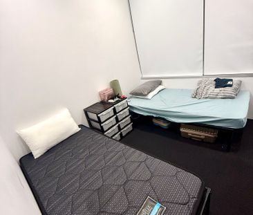 Chippendale - Photo 3