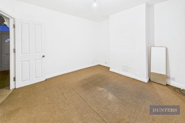 3 bedroom House To Let - Photo 1