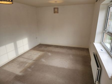 3 Bed Semi-Detached House, Lapwing Place, CV4 - Photo 3