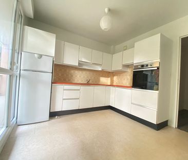 Location Appartement 2 pièces 48m² SOTTEVILLE LES ROUEN 76300 - Photo 5