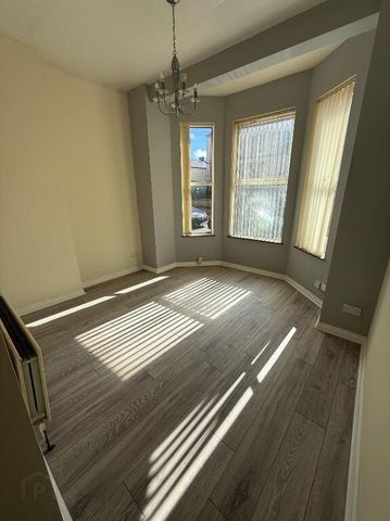 1/21 Ashley Avenue, Belfast, BT9 7BT - Photo 3