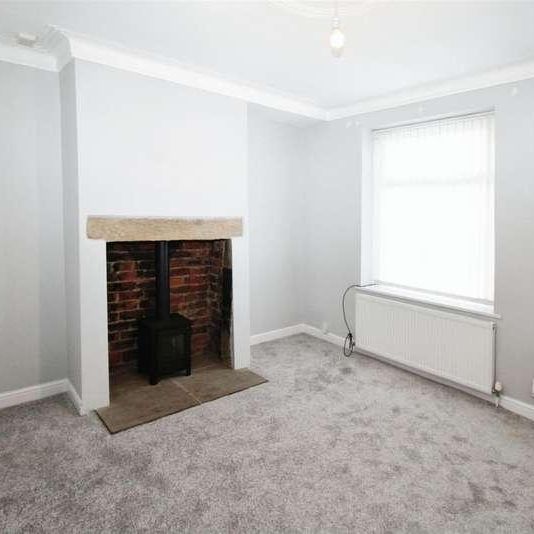 Moorfield Place, Bradford, BD10 - Photo 1