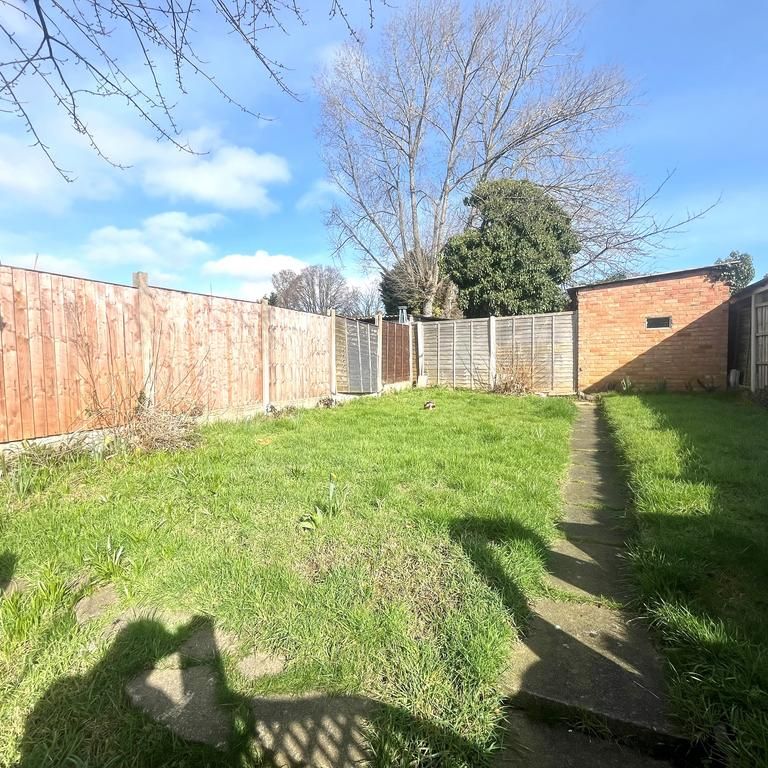2 bedroom bungalow to rent - Photo 1