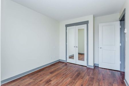 Beresford Apartments - Photo 5