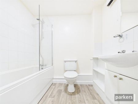 2 bedroom apartment to rent - Photo 5