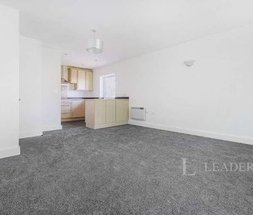 Endeavour Court, Ocean Village, SO14 - Photo 6
