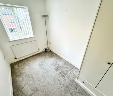 4 bedroom detached house to rent - Photo 4