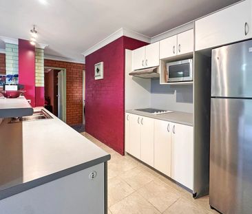 Modern Townhouse Available for Winter Lease - Photo 5