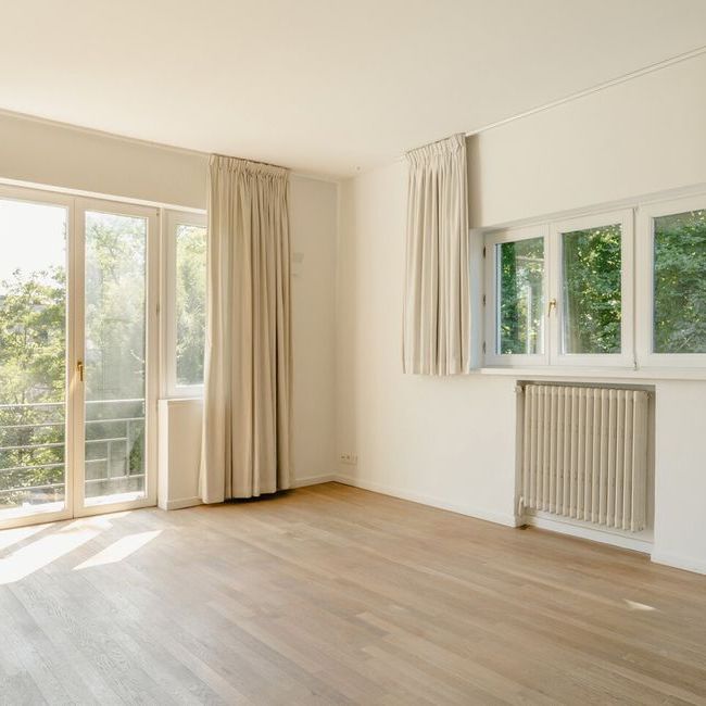 Woning te huur in Ukkel voor € 4.900 met 4 slaapkamers - Photo 1