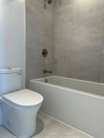 110 Broadway Avenue E #2610 - Photo 5