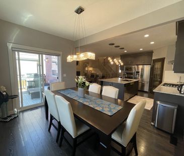 Executive 3 Bedroom House For Rent In Prestigous Aspen Woods. - Photo 6