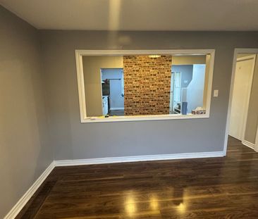 For Lease - 246 John Garland ( Main) Boulevard Unit# 43, Toronto, O... - Photo 4