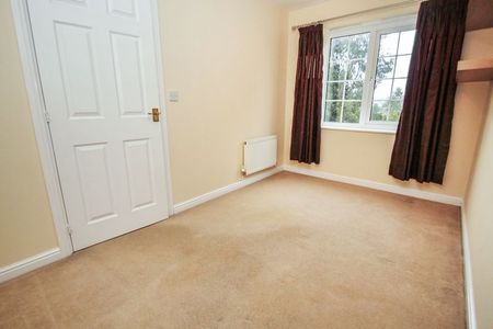 Forton Close, Bournemouth - Photo 3