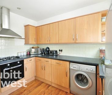 2 bedroom apartment to rent - Photo 2