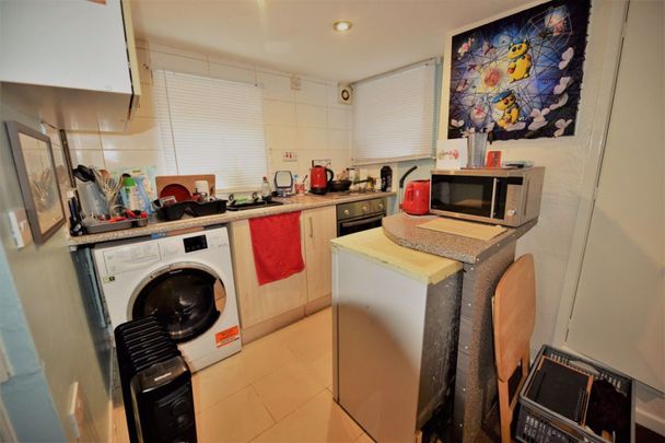 1 bedroom Studio in Flat E, Leeds - Photo 1