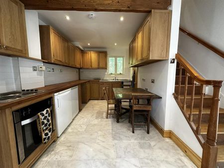 3 bedroom end of terrace house to rent - Photo 5