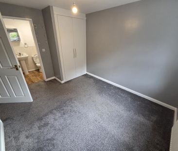 4 bedroom townhouse to rent - Photo 4