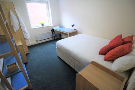 Flat 25, Samara Plaza, LS2 9DU, Leeds - Photo 2