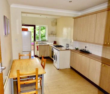 1 bedroom in a house share to rent - Photo 3