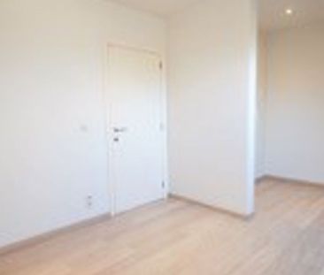 Penthouse te huur in Lommel voor € 800 met 1 slaapkamer - Photo 2