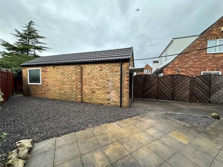 Hazel Garth, York - Photo 4