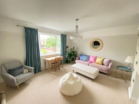 Byng Morris Close, Sketty, Swansea, SA2 - Photo 3