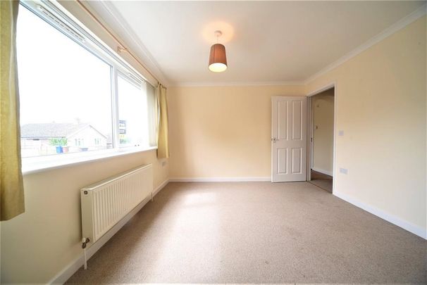 3 bedroom bungalow to rent - Photo 1