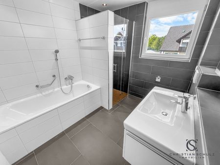 Exklusive Maisonettewohnung mit Panoramablick – modernes Wohnen in Berg TG - Foto 5