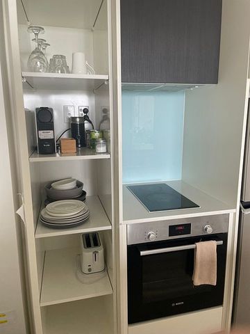 Modern 2BR Apt with Views in Birkenhead - Photo 3