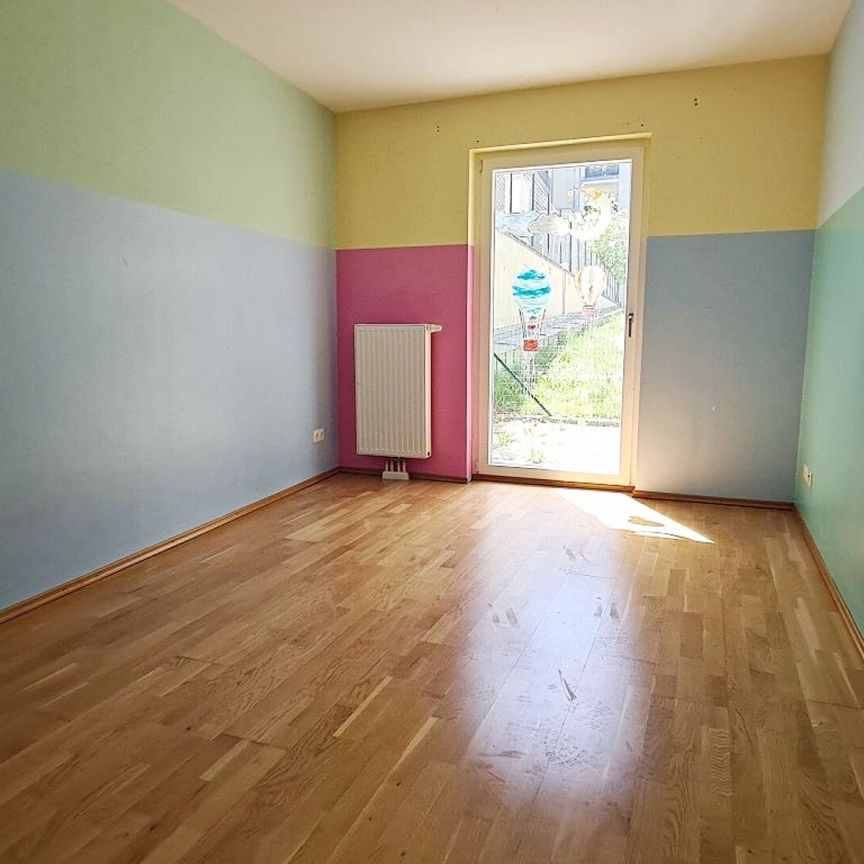 UNBEFRISTET, HOFRUHELAGE, 106 m2 Gewerbefläche mit 41 m2 Terrasse, 4 Zimmer, Küche, Sanitäranlagen, Parketten - Photo 1